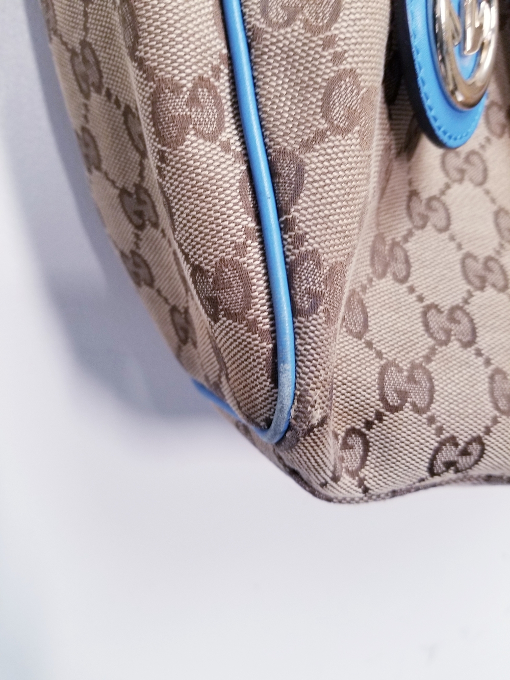Gucci Monogram Canvas Tote with Blue Leather Trim - Picture 4 of 11